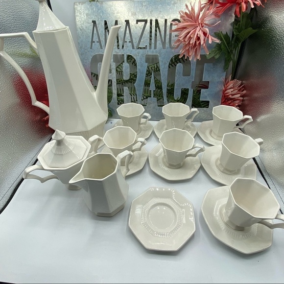 Independence Ironstone Castleton Japan White Tea Set - Picture 1 of 10